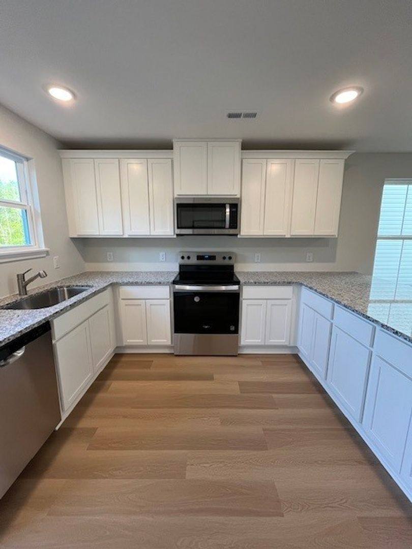 Townhouse for rent at 5086 Northstar Dr, Leland, NC 28451