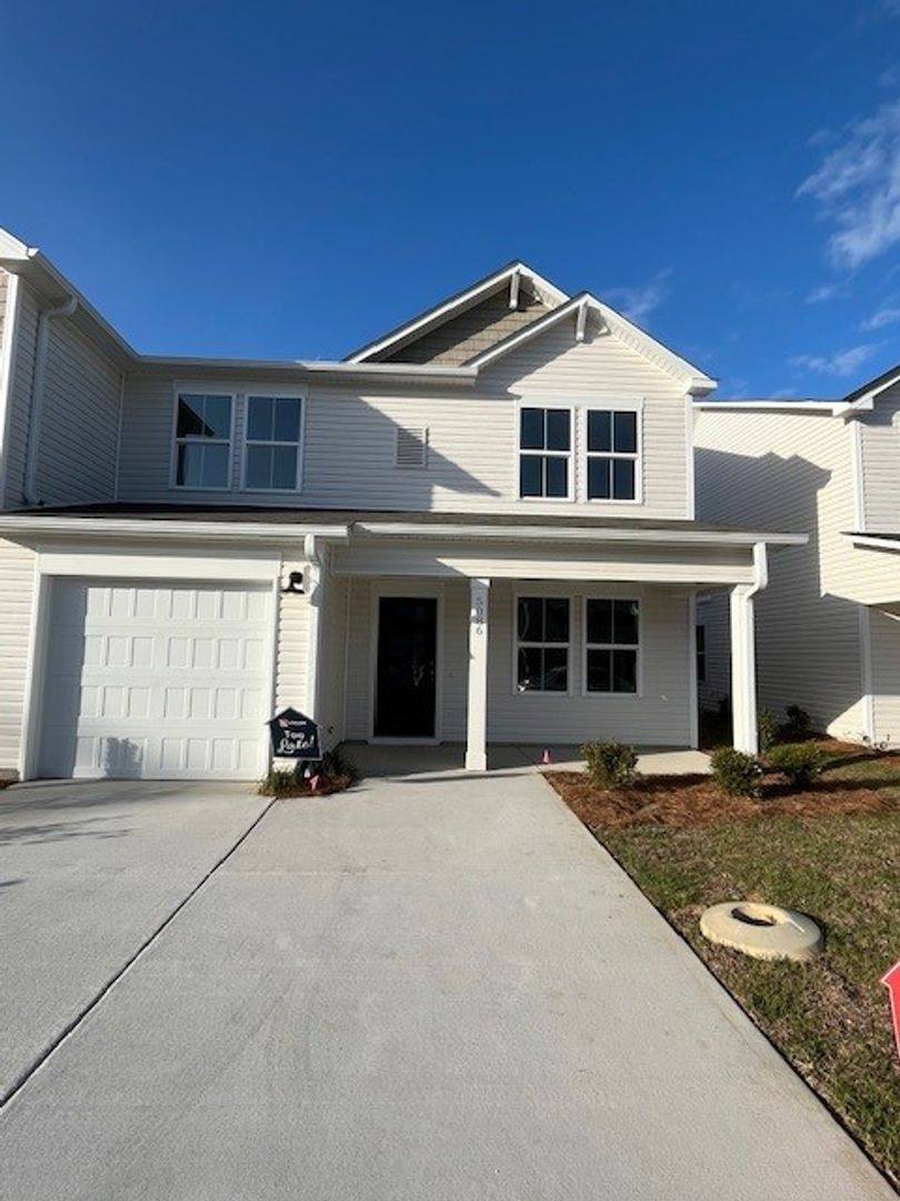 Townhouse for rent at 5086 Northstar Dr, Leland, NC 28451
