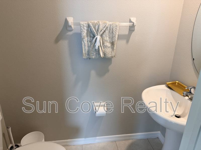 Townhouse for rent at 10454 Shady Preserve Dr, Riverview, FL 33578
