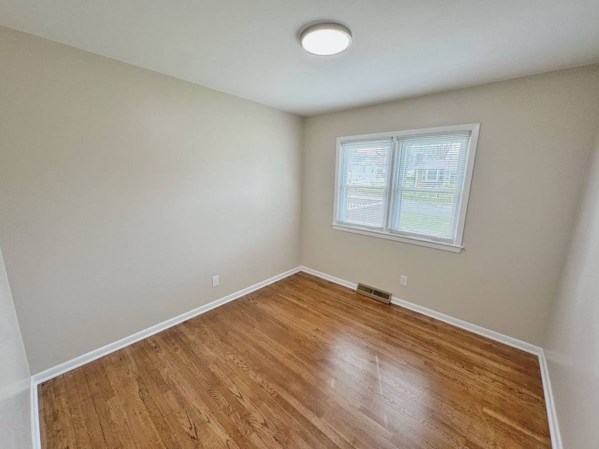 House for rent at 604 Summit Rd, Knob Noster, MO 65336