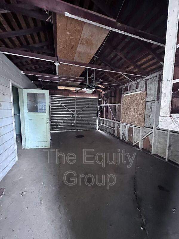 House for rent at 1216 N Conyer St, Visalia, CA 93291