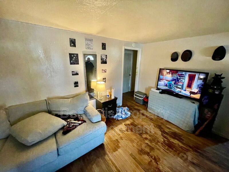 House for rent at 141 Carroll St, Aliquippa, PA 15001