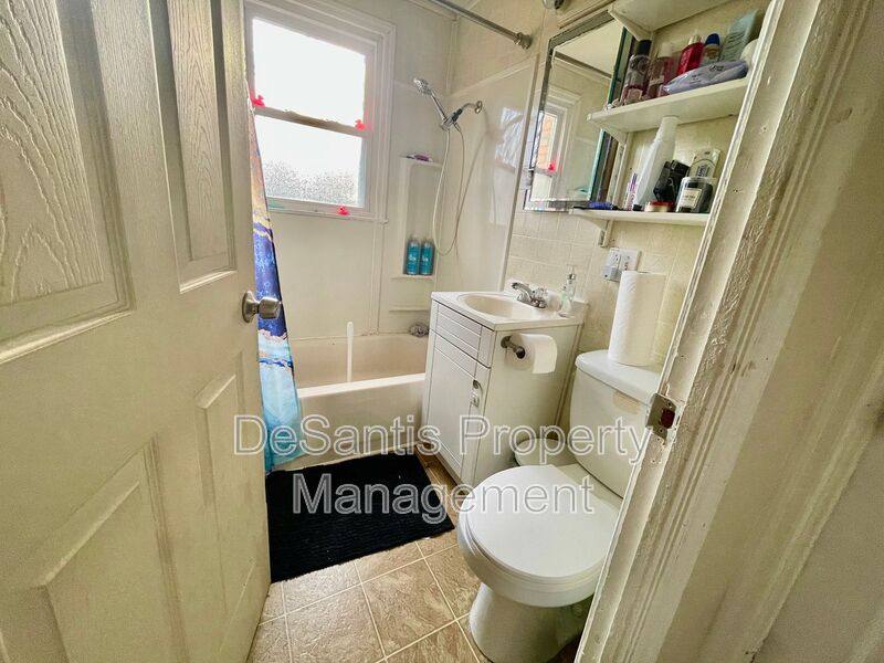 House for rent at 141 Carroll St, Aliquippa, PA 15001