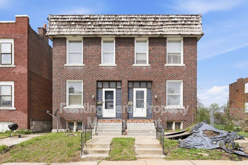House for rent at 3127 Clay Ave Side B, Saint Louis, MO 63115