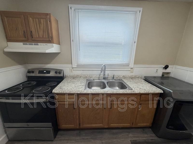 Apartment for rent at 758 Fremont St, Norfolk, VA 23504