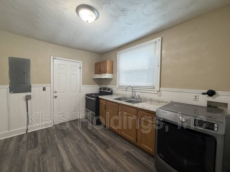 Apartment for rent at 758 Fremont St, Norfolk, VA 23504