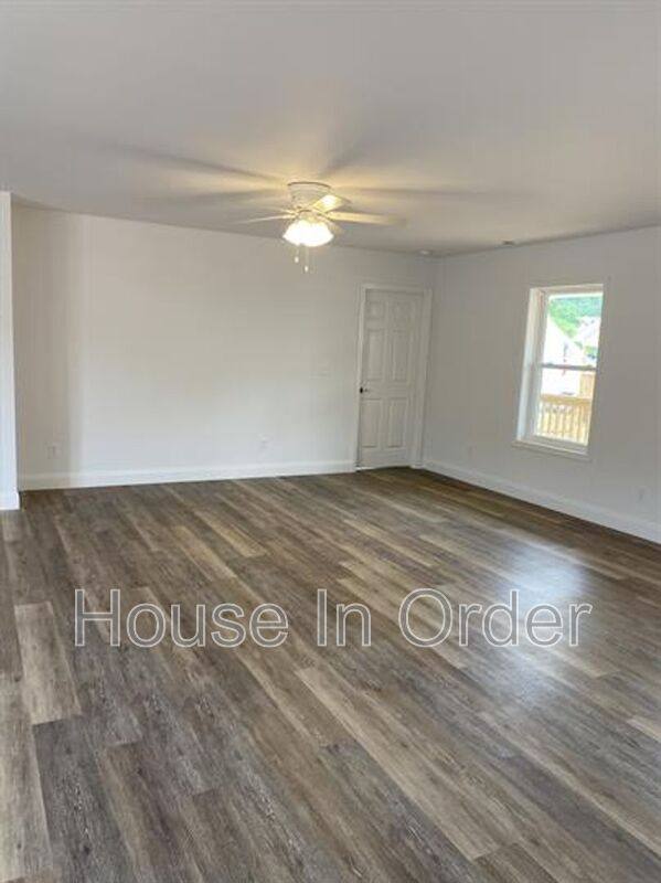 House for rent at 74 Patriot Place, Mars Hill, NC 28754