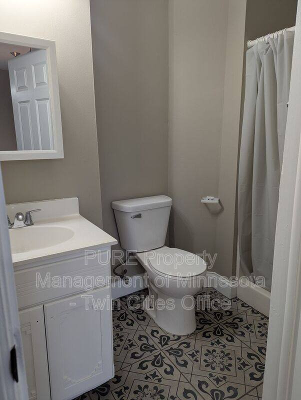 Apartment for rent at 605 Van Buren Ave #4, Saint Paul, MN 55103