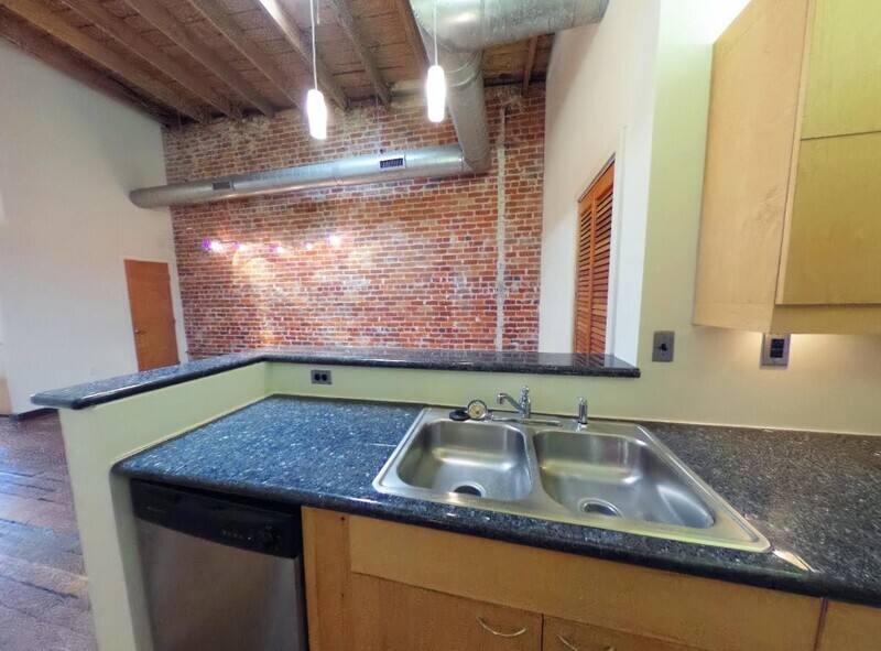 Apartment for rent at 1318 W Broad St #402, Richmond, VA 23220