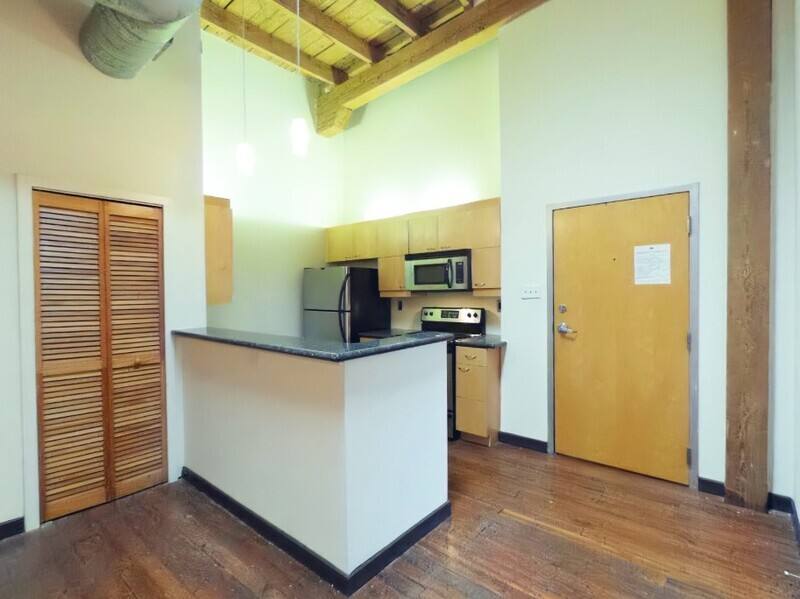 Apartment for rent at 1318 W Broad St #402, Richmond, VA 23220