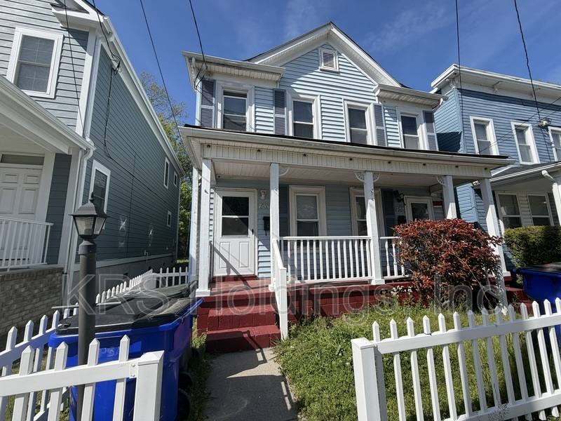 Apartment for rent at 754 Fremont St, Norfolk, VA 23504