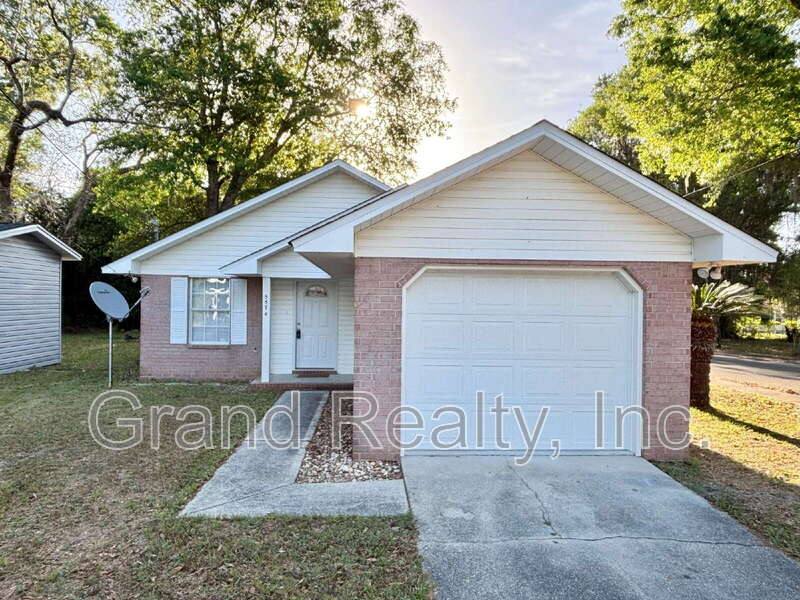 House for rent at 5574 Econfina St, Milton, FL 32570