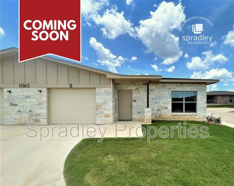 Apartment for rent at 1065B Hibiscus Dr, Belton, TX 76513