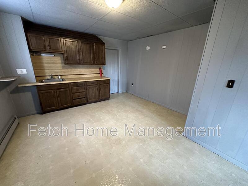 Townhouse for rent at 422 Hillside Ave, Lancaster, PA 17603