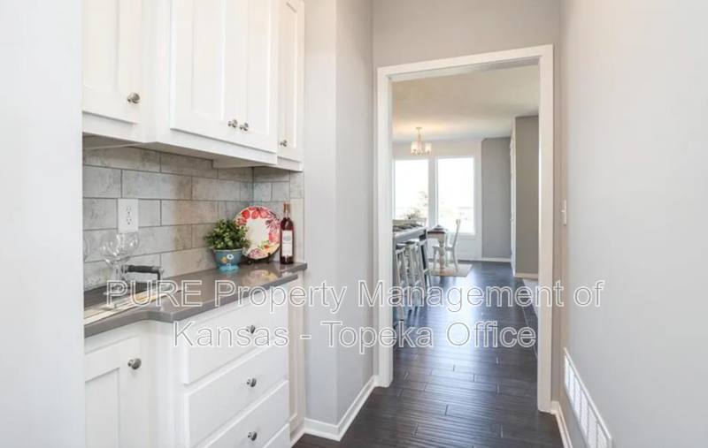 House for rent at 21705 W 46th Terrace, Shawnee, KS 66226