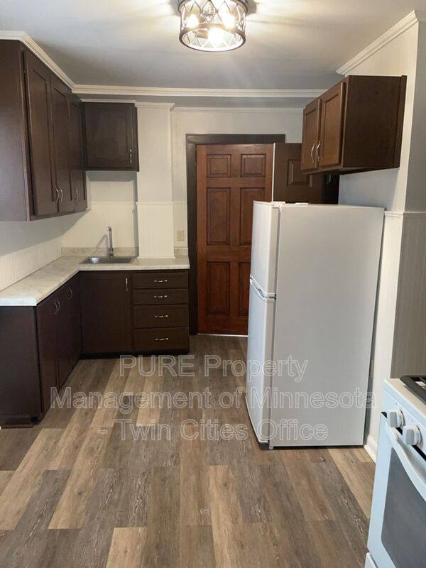 Apartment for rent at 1215 Galtier St, Saint Paul, MN 55117