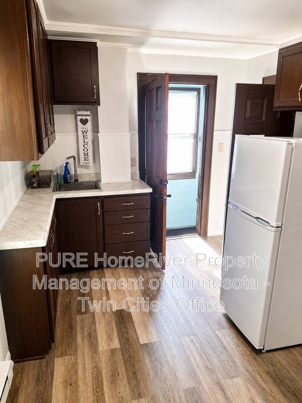 Townhouse for rent at 1215 Galtier St, Upper Unit, St. Paul, MN 55117