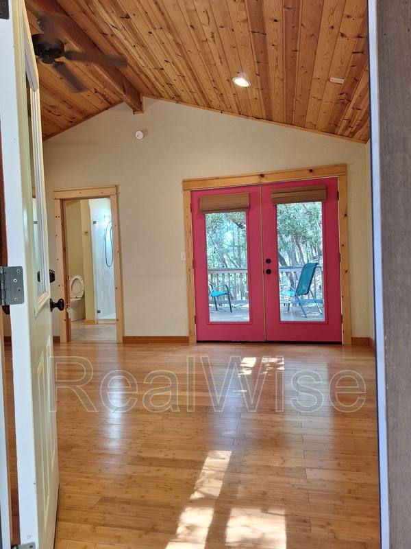 House for rent at 1711 Apache Dr, Medford, OR 97501