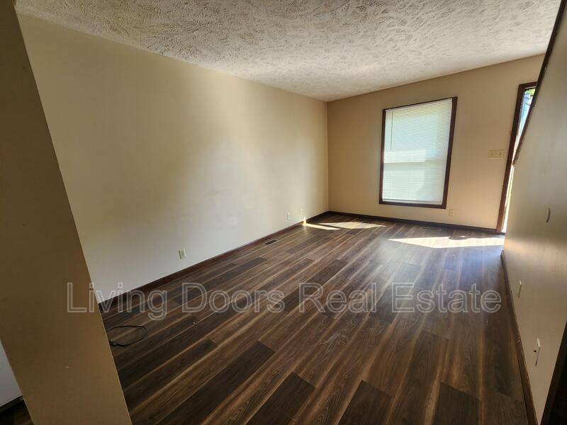 Apartment for rent at 1627 Deweese Dr, Lincoln, NE 68504
