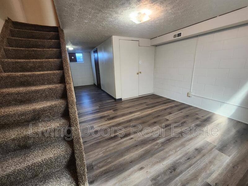 Apartment for rent at 1627 Deweese Dr, Lincoln, NE 68504