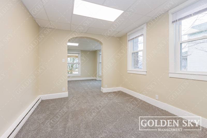Apartment for rent at 219 E Willard St #1, Muncie, IN 47302