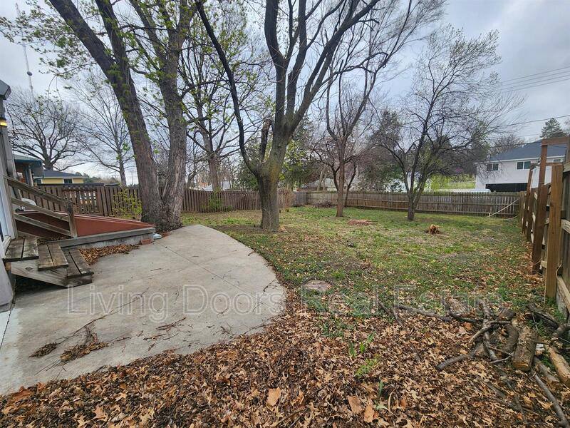House for rent at 3829 W St, Lincoln, NE 68503
