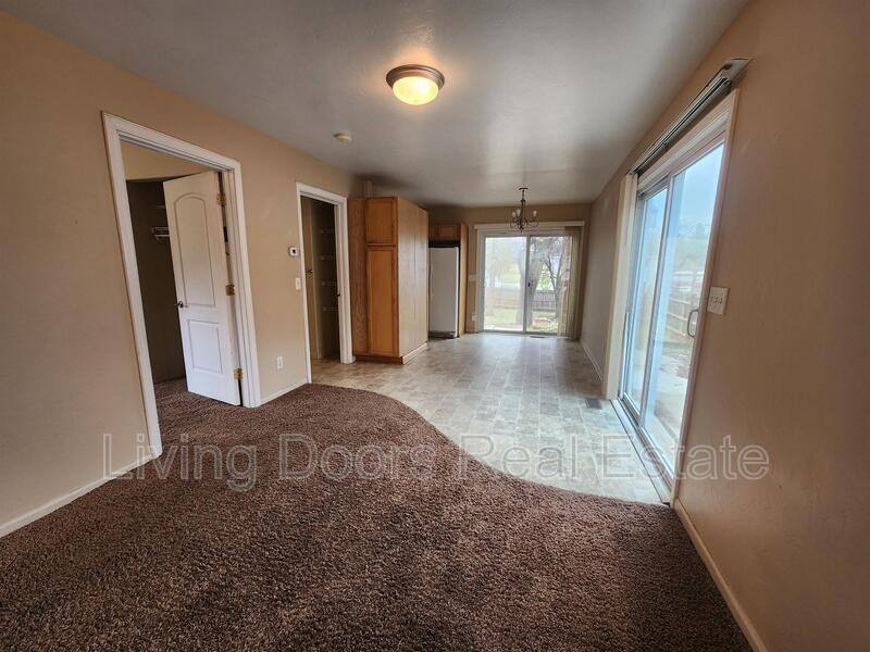 House for rent at 3829 W St, Lincoln, NE 68503