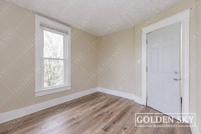 Apartment for rent at 219 E Willard St #3, Muncie, IN 47302