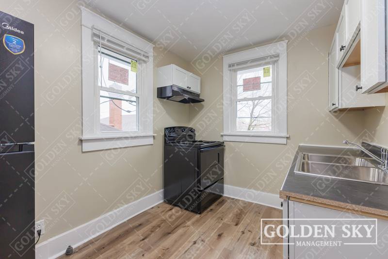 Apartment for rent at 219 E Willard St #3, Muncie, IN 47302