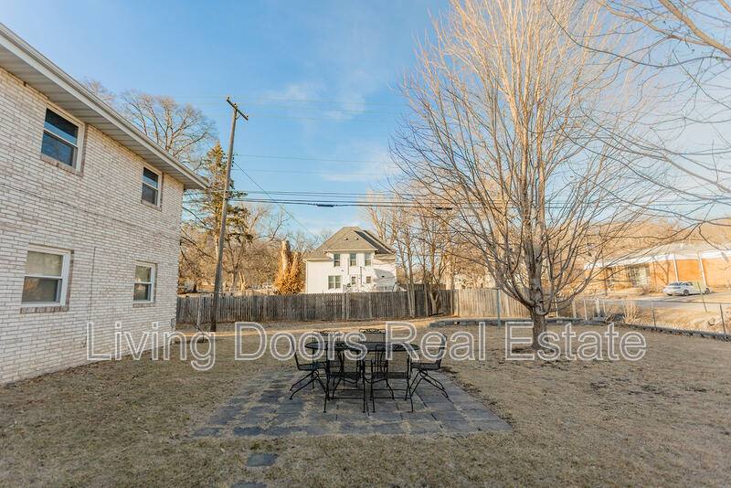 Apartment for rent at 402 W Eldora Ave #D, Weeping Water, NE 68463