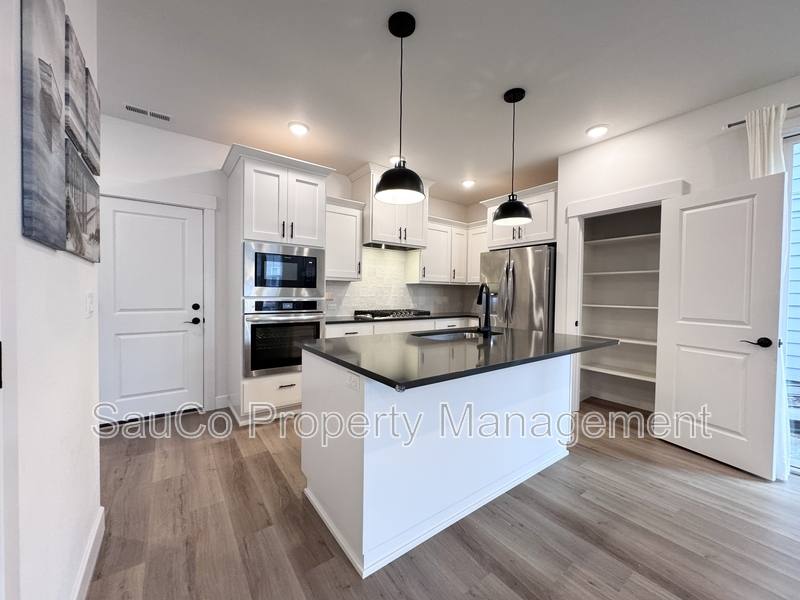 House for rent at 3920 SE 83rd Ave, Hillsboro, OR 97123