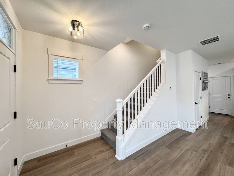 House for rent at 3920 SE 83rd Ave, Hillsboro, OR 97123