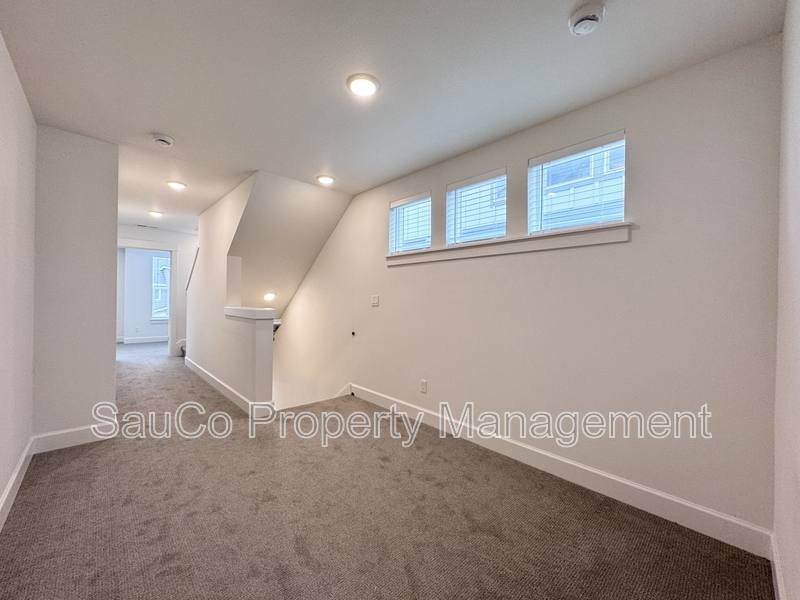 House for rent at 3920 SE 83rd Ave, Hillsboro, OR 97123