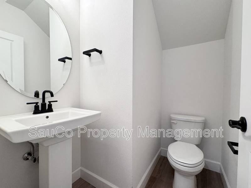House for rent at 3920 SE 83rd Ave, Hillsboro, OR 97123