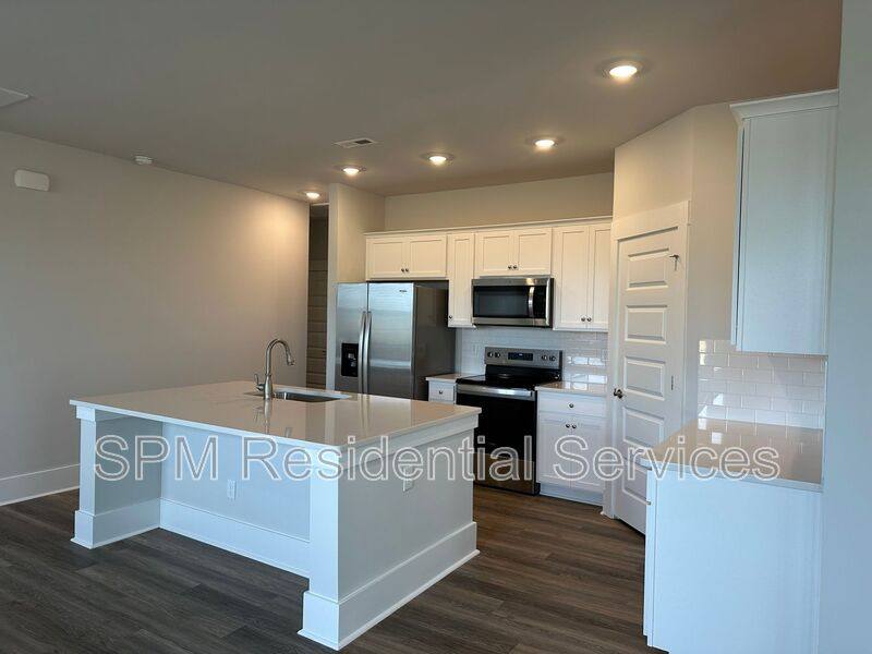 Townhouse for rent at 2235 Sweetspire St, Leland, NC 28451