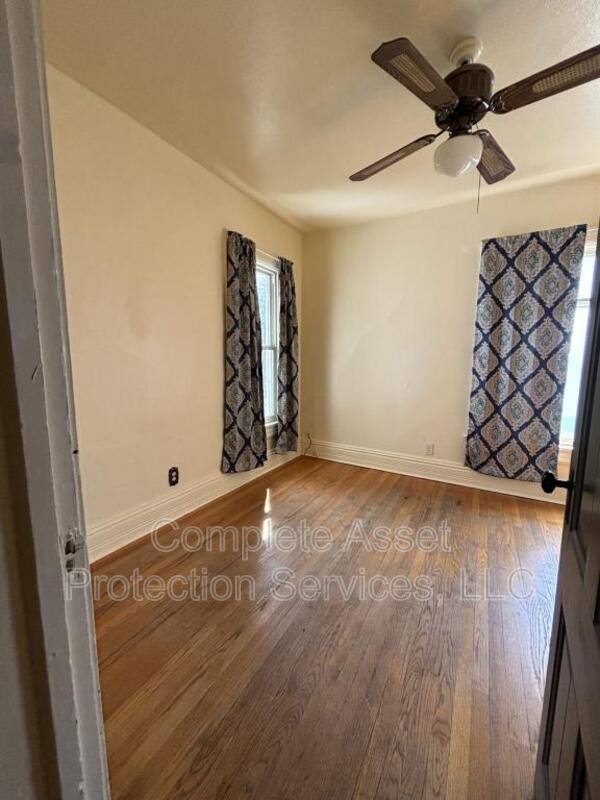 Apartment for rent at 114 1 2 I St, La Porte, IN 46350