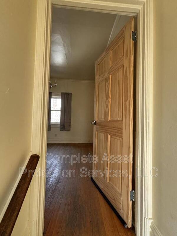 Apartment for rent at 114 1 2 I St, La Porte, IN 46350