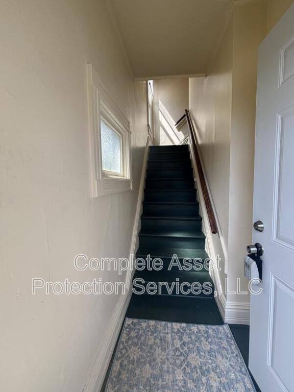 Apartment for rent at 114 1 2 I St, La Porte, IN 46350