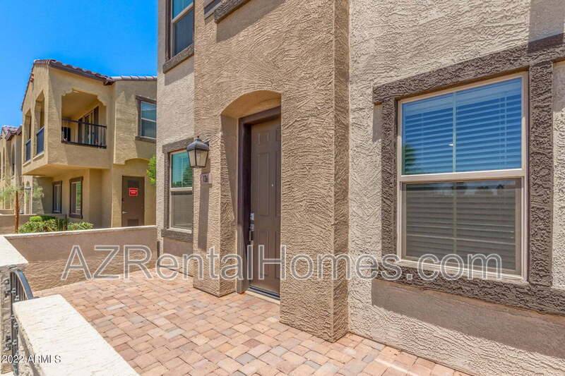 Townhouse for rent at 155 N Lakeview Blvd #136, Chandler, AZ 85225