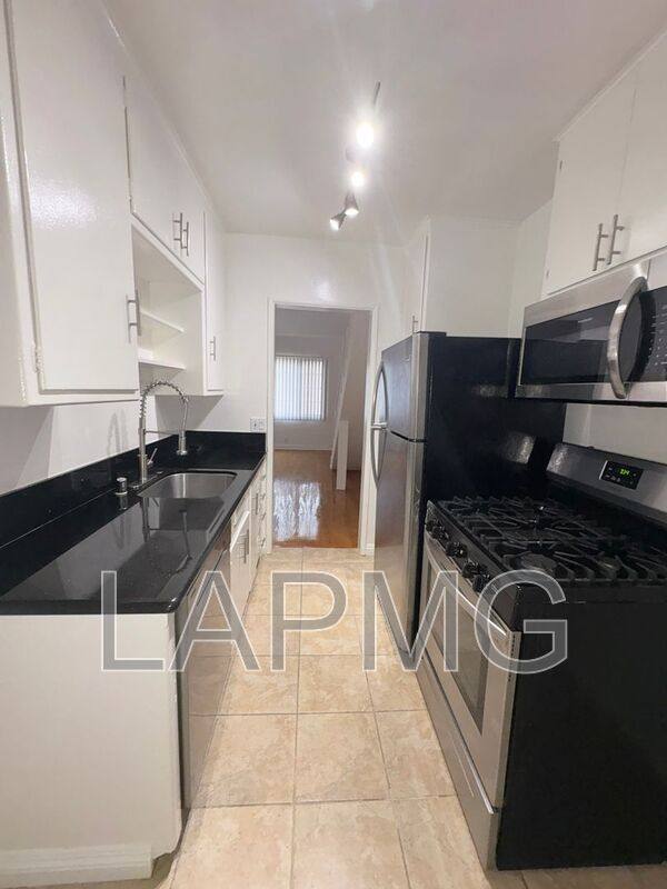 Apartment for rent at 6200-6206 Fountain Ave, Los Angeles, CA 90028