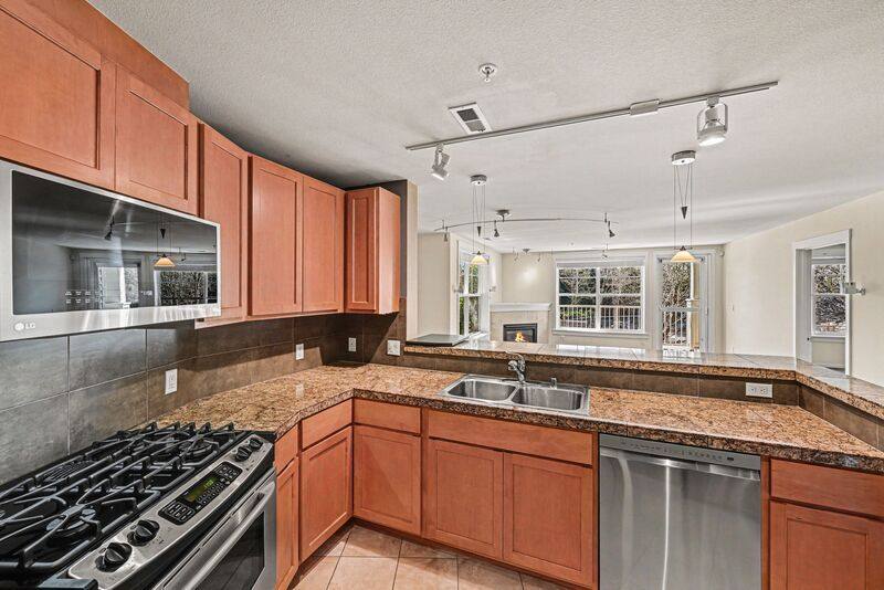 Condo for rent at 2901 NE Blakeley St #128, Seattle, WA 98105