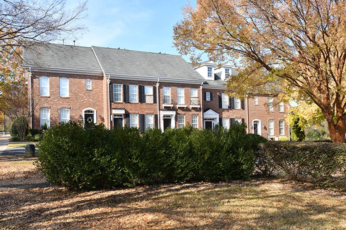 Townhouse for rent at 8643 Beaver Creek Dr, Charlotte, NC 28269