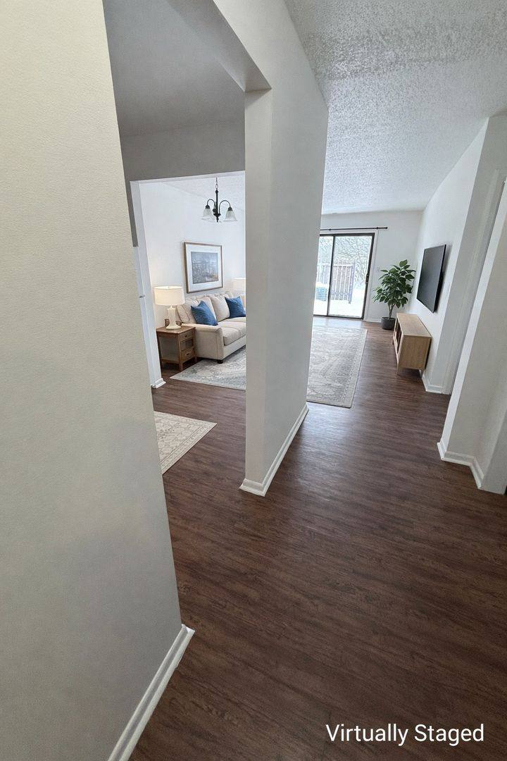 Apartment for rent at 1802 S Plaza Dr, Elwood, IN 46036