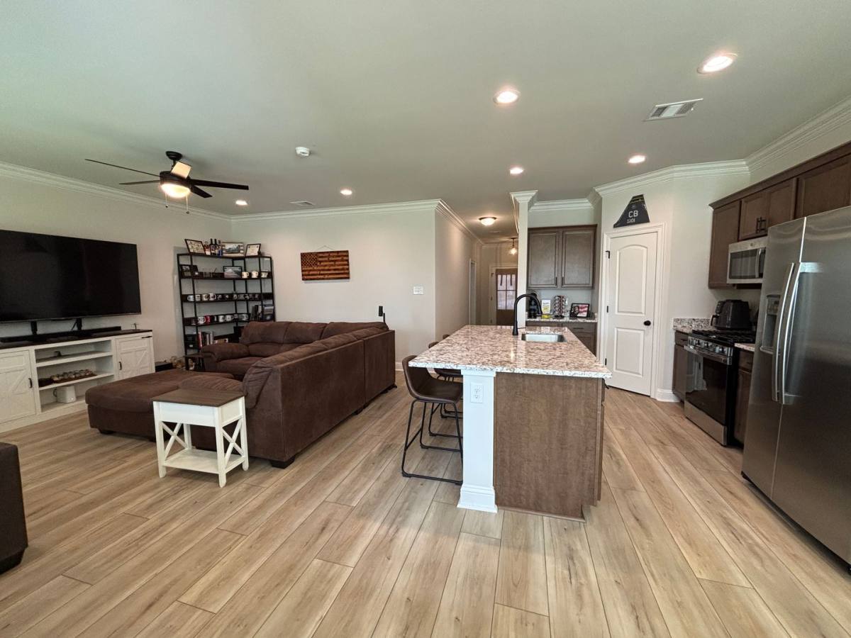 House for rent at 739 Venecia Dr, Bossier City, LA 71111