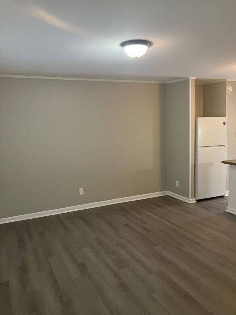 Apartment for rent at 241 Riley Ave, Macon, GA 31204