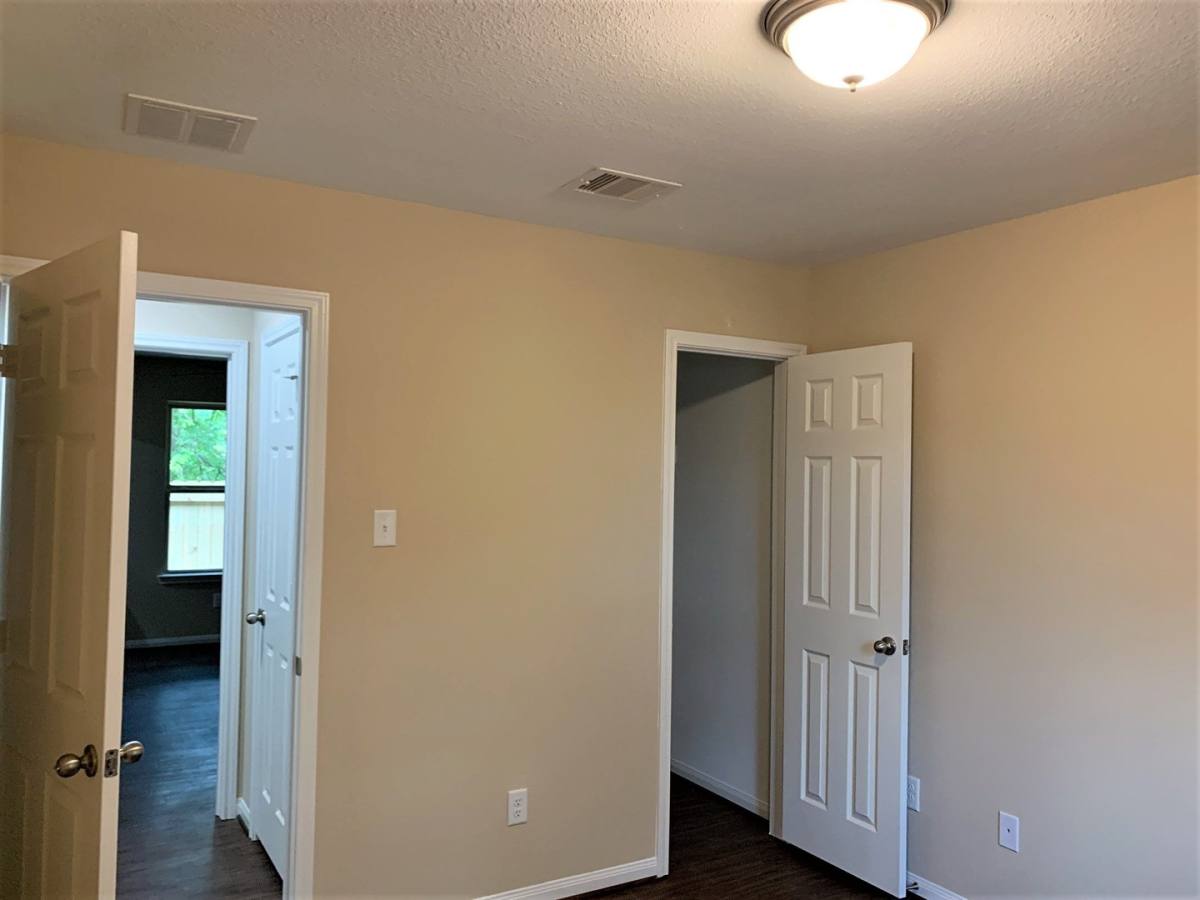 House for rent at 429 N Carolina St, Houston, TX 77029
