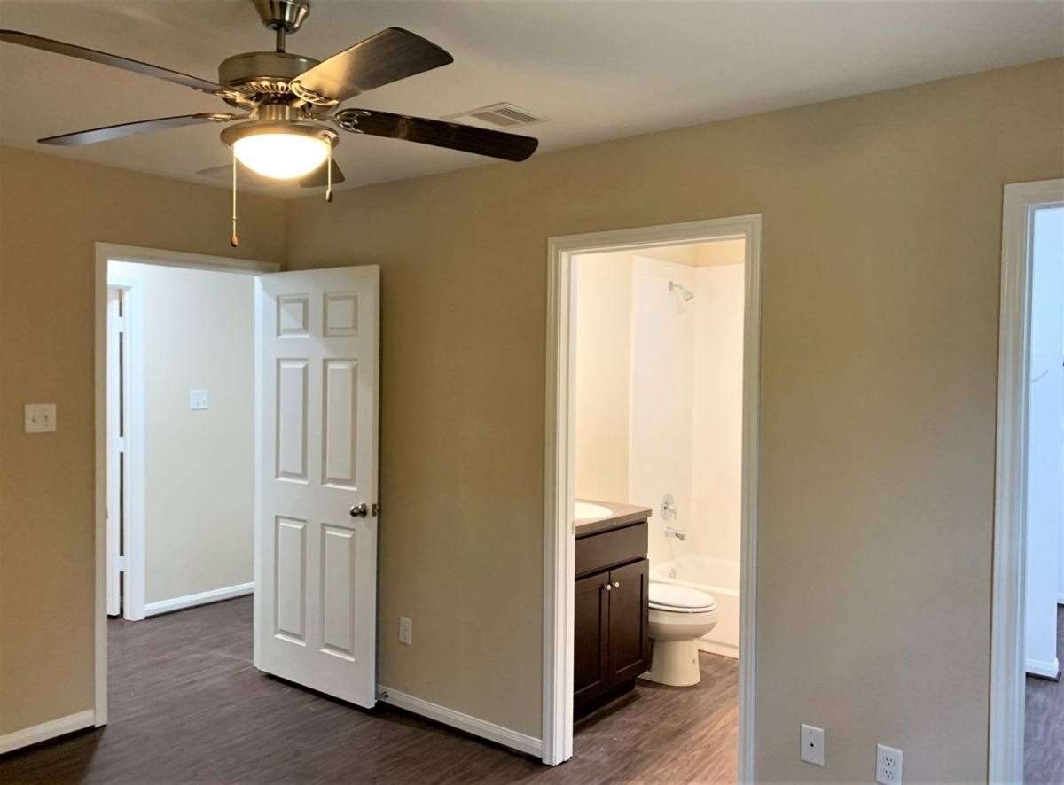 House for rent at 429 N Carolina St, Houston, TX 77029