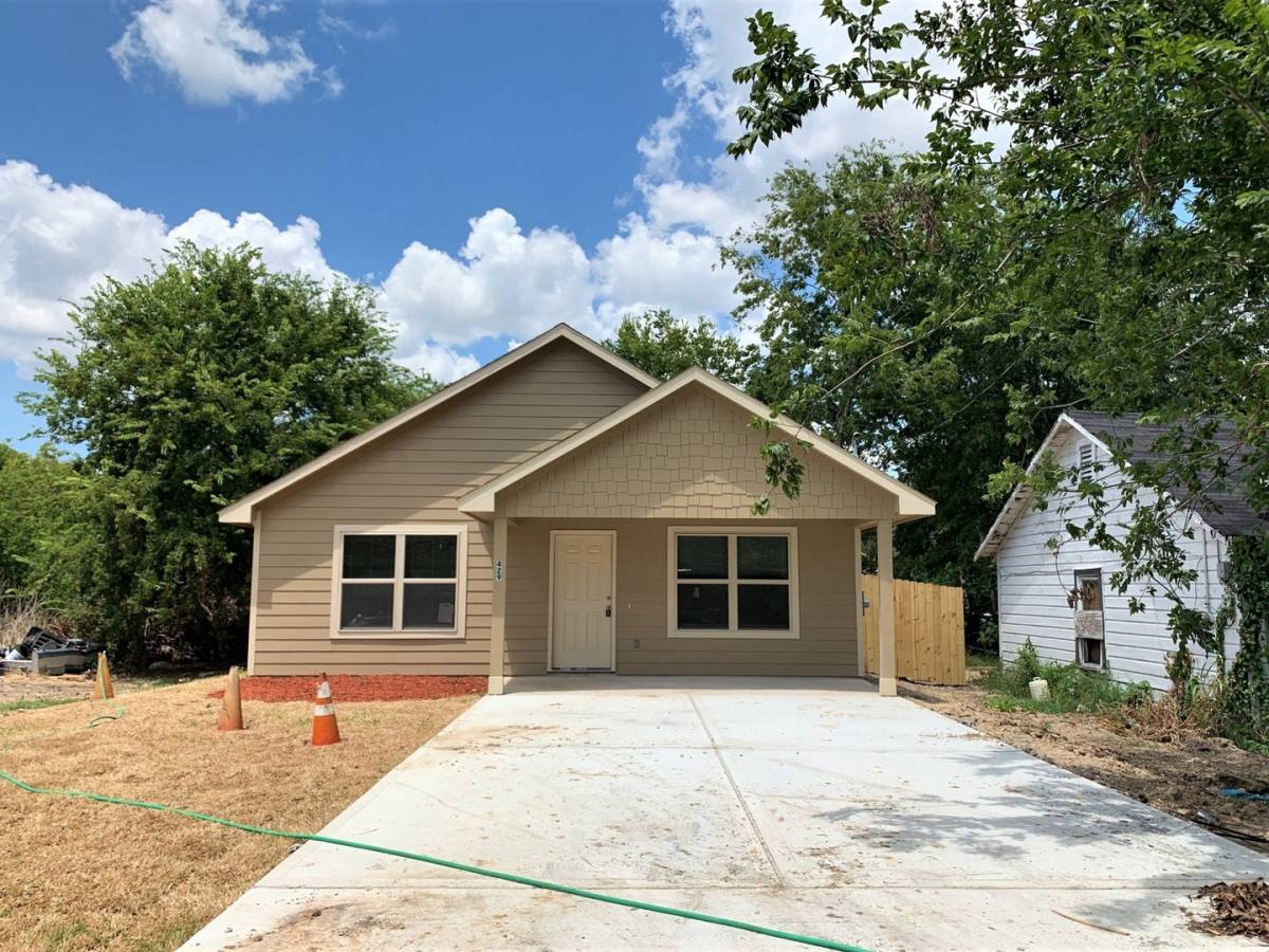 House for rent at 429 N Carolina St, Houston, TX 77029
