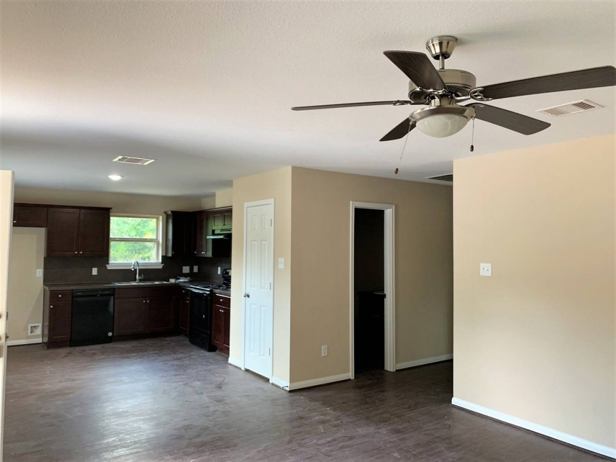 House for rent at 429 N Carolina St, Houston, TX 77029
