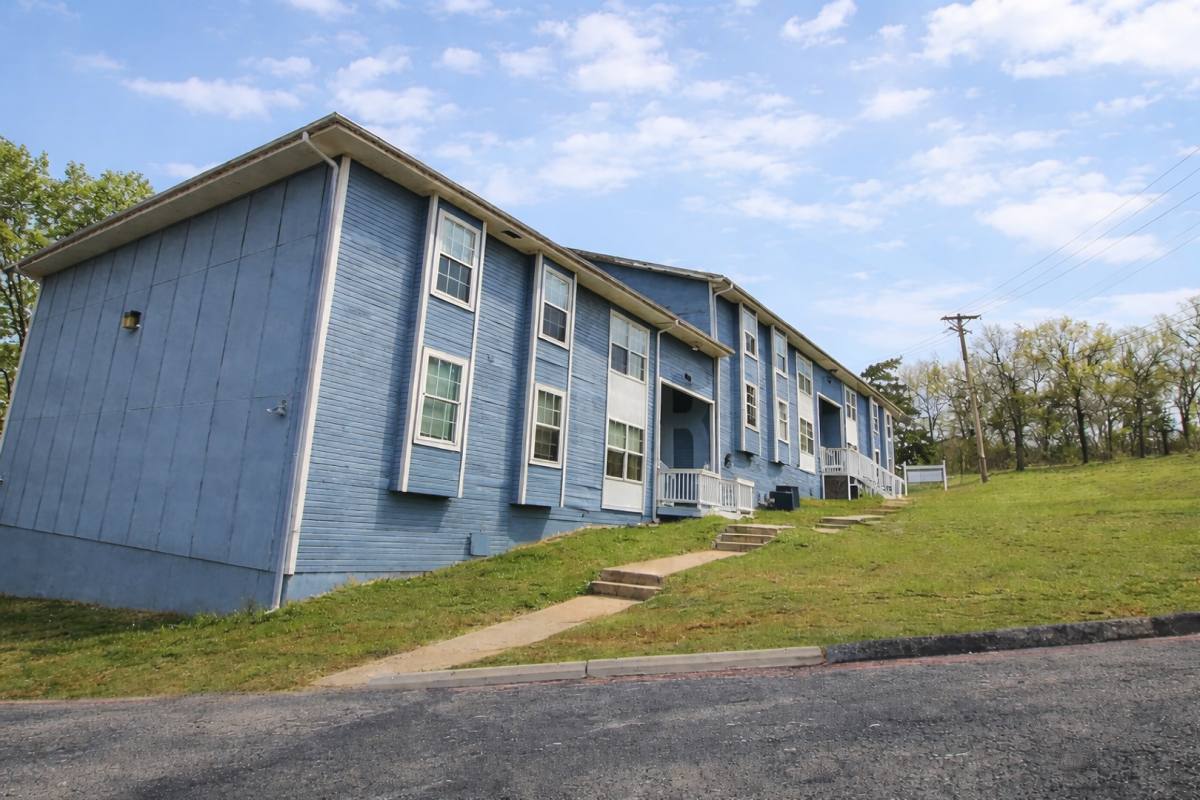 Apartment for rent at 400 S Judy St, Branson, MO 65616
